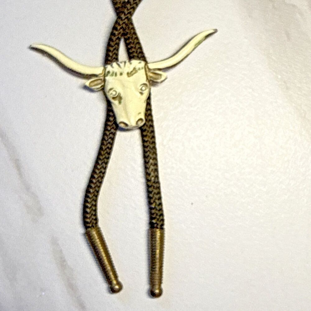 Vintage Farmhouse Cream Tone Texas Longhorn Bull Western Bolo Tie